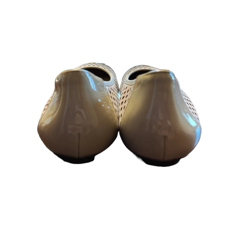 Vaneli Leather Perforated Flats NWOB 😍 - Picture 9 of 13